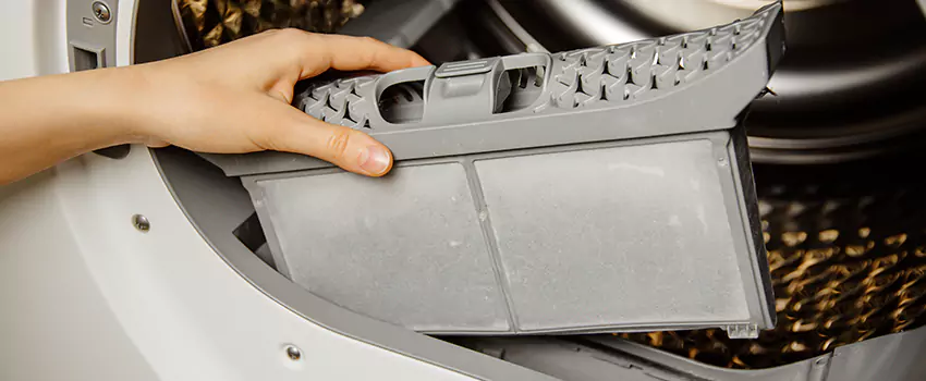 Signs Of A Clogged Dryer Lint Trap in Chambersburg, Pennsylvania